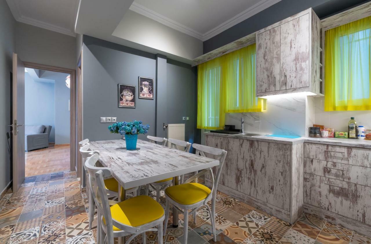 Apartamento Modern & Stylish Apt At The Heart Of Atenas Exterior foto