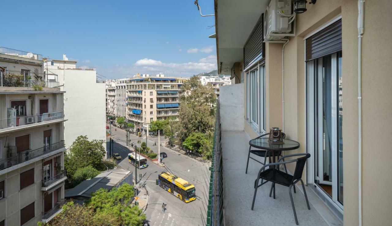 Apartamento Modern & Stylish Apt At The Heart Of Atenas Exterior foto