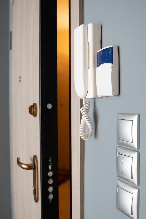 Apartamento Modern & Stylish Apt At The Heart Of Atenas Exterior foto